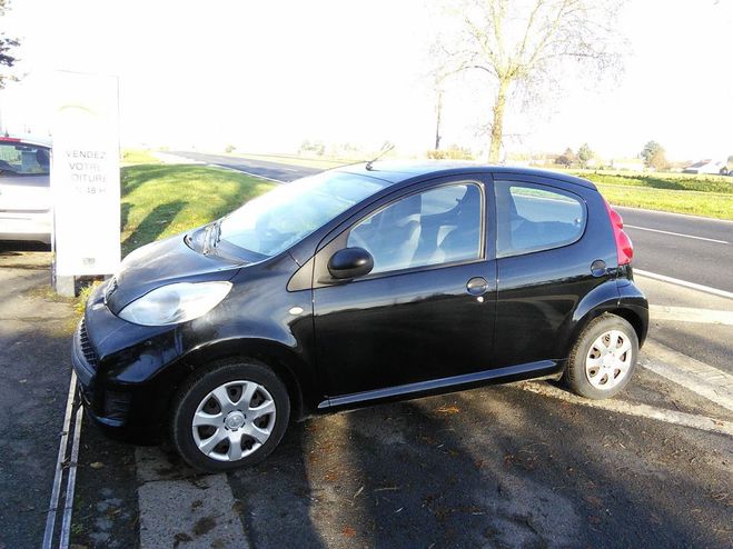 Peugeot 107 1.0 Urban 68 CV - Moteur  chaine de dis Noir de 2009