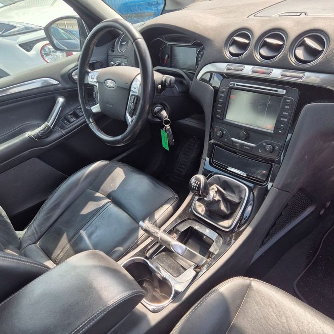 Ford Galaxy II (2) 2.0 TDCI 140 TITANIUM BV6 7PL Blanc de 2011
