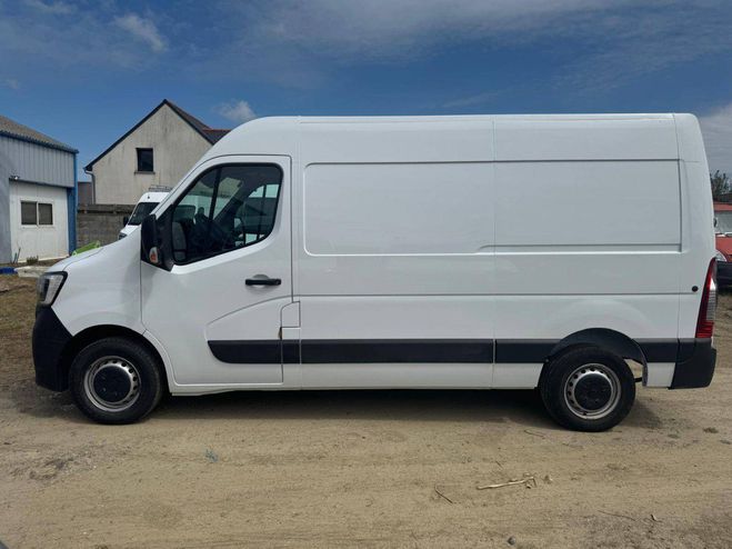 Renault Master F3300 L2H2 Blue DCi - 135 CV - Grand Con BLANC de 2022