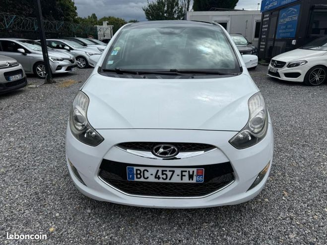 Hyundai Ix20 1.4 CRDi 90 Blue Drive Pack Premium embr Blanc de 2010