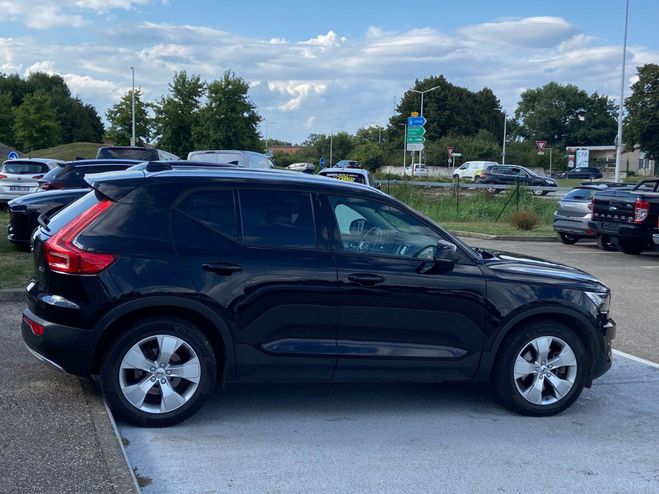 Volvo XC40 Momentum AWD Geartronic Noir de 2021