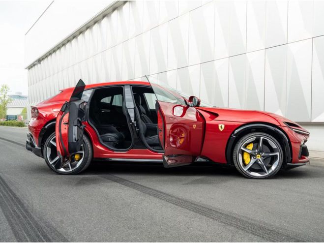 Ferrari Purosangue V12 - Toit Panoramique Rouge de 2024