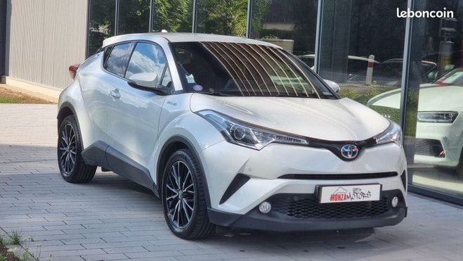 Toyota C HR 122H DISTINCTIVE 2WD E-CVT Blanc de 2017