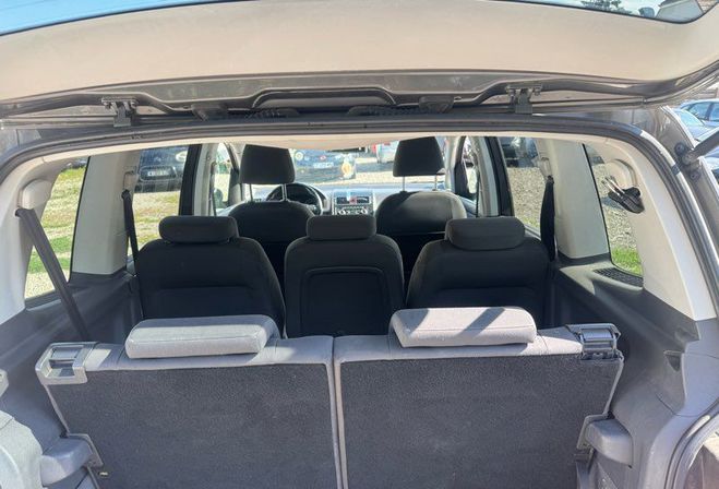Volkswagen Touran 1,6 TDI 7 places   de 2010