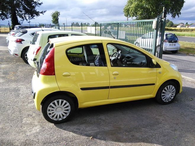 Peugeot 107 1.0 68 Bsico 5portes - moteur a chaine  Jaune de 2008