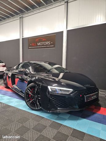  Voir détails -Audi R8 ii 5.2 v10 performance 620 ch pack carbo à Lieusaint (77)