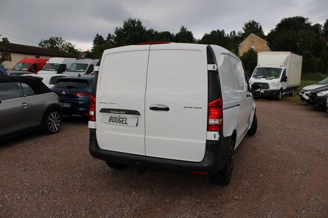 Mercedes Vito FG 109 CDI COMPACT PACK CLIM ATTELAGE AU Blanc Utilitaire de 2018