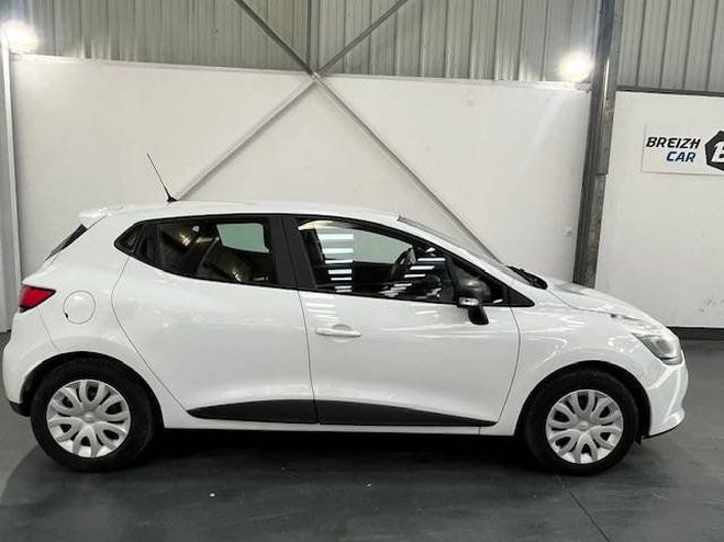 Renault Clio IV (B98) 1.2 16v 75ch Life 5p BLANC de 2016