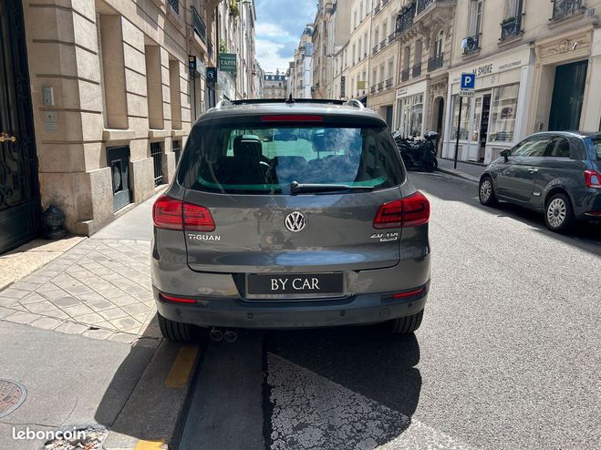 Volkswagen Tiguan (2) 2.0 TDI 150 TOIT OUVRANT ACCES CONFO Gris de 2015