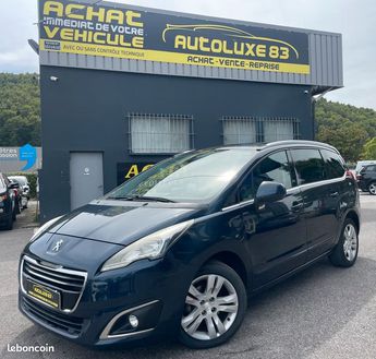  Voir détails -Peugeot 5008 7 places 1.6 hdi 115 cv garantie à Draguignan (83)