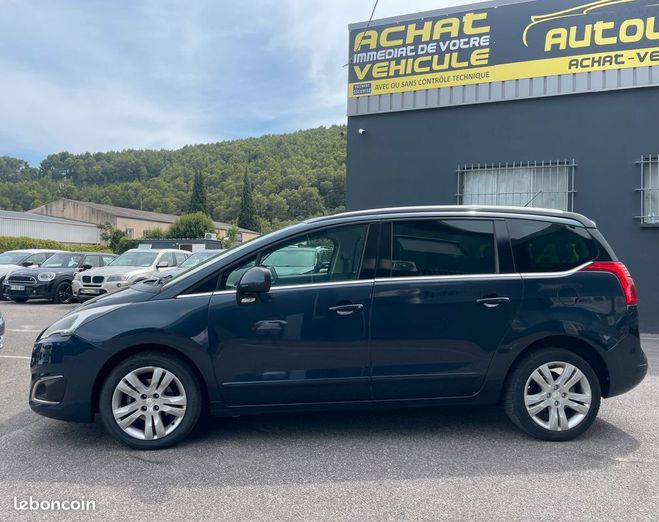 Peugeot 5008 7 places 1.6 hdi 115 cv garantie Autre de 2015