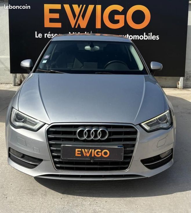 Audi A3 1.4 COD TFSI 150 BUSINESS LINE S-TRONIC  Gris de 2015