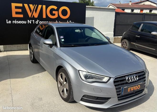 Audi A3 1.4 COD TFSI 150 BUSINESS LINE S-TRONIC  Gris de 2015
