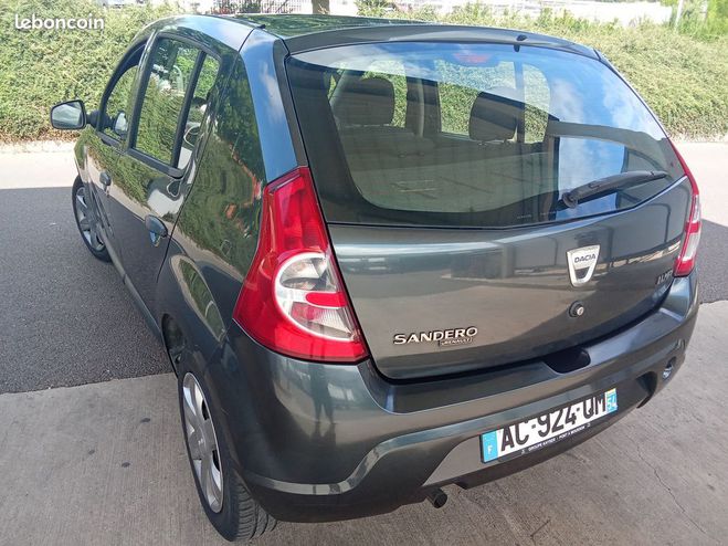 Dacia Sandero Belle ess gpl 2009 68000 kms tbe garanti Gris de 2009