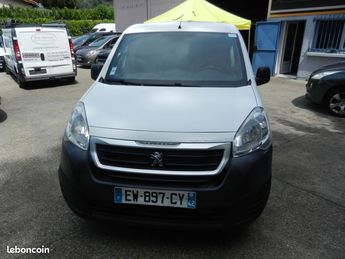  Voir détails -Peugeot Partner PHASE 2 1.6 Blue HDi 100CH 3 PLACES à Vaulx-en-Velin (69)