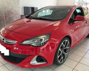  Voir détails -Opel Astra II 2.0 Turbo 280ch OPC Start&Stop à Bourg-ls-Valence (26)