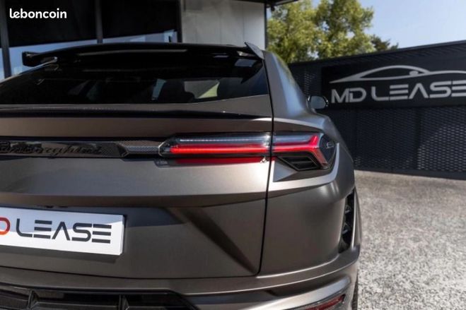 Lamborghini Urus 4.0 V8 666 ch BVA8 Leasing 3 890 Euros-  Gris de 2023