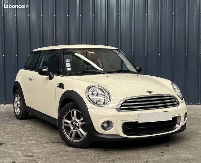 Mini One 1.4 Essence 75ch Garantie 1 An 88.000kms Blanc de 2013