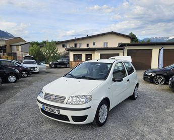  Voir détails -Fiat Punto II 1.3 Multijet 16v 70ch Cult II 3p à Frontenex (73)