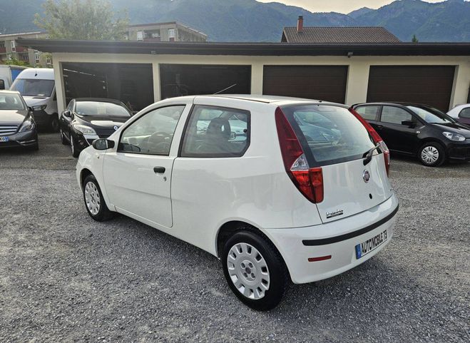 Fiat Punto II 1.3 Multijet 16v 70ch Cult II 3p  de 2009