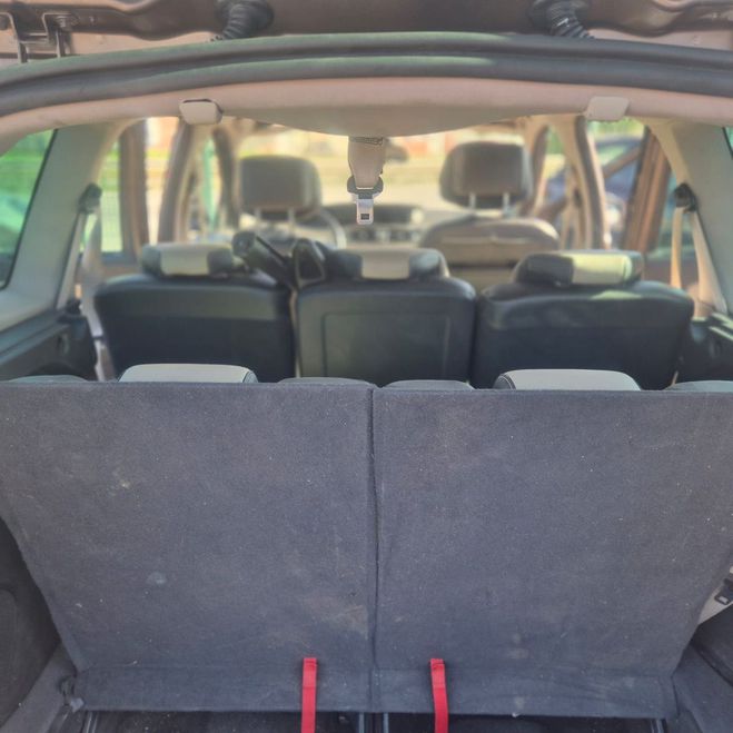 Renault Grand Scenic III (2) 1.5 DCI 110 BOSE DITION EDC 7PL Marron de 2015