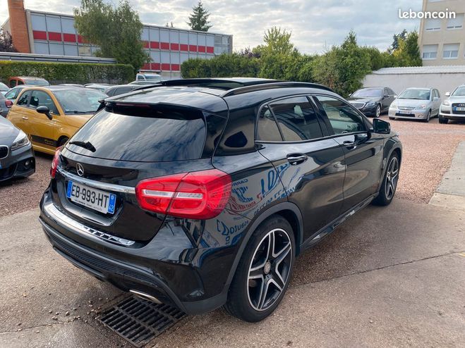 Mercedes Classe GLA Classe 200 156ch fascination pack amg 7g Noir de 2016