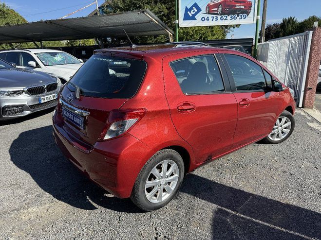 Toyota Yaris 69 VVT-i Tendance Rouge de 2012
