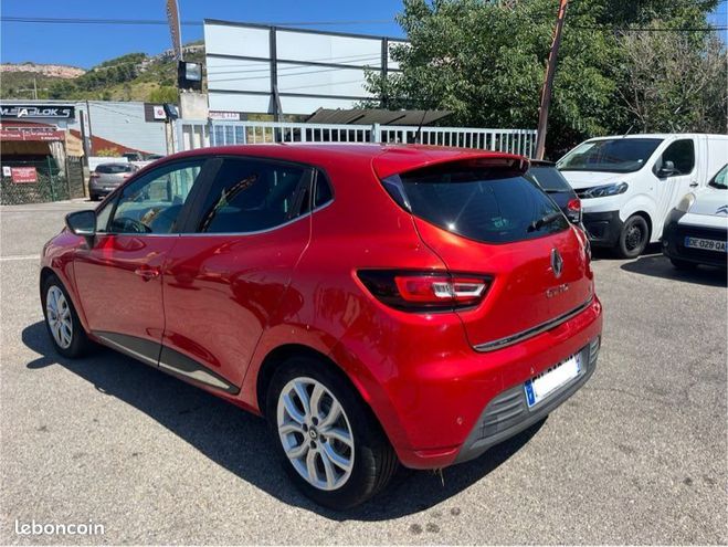 Renault Clio iv tce 90 cv intens Rouge de 2016