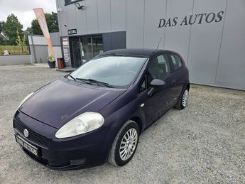  Voir détails -Fiat Grande Punto 1.2 65ch Cult 3p à Saint-Jean-de-Linires (49)