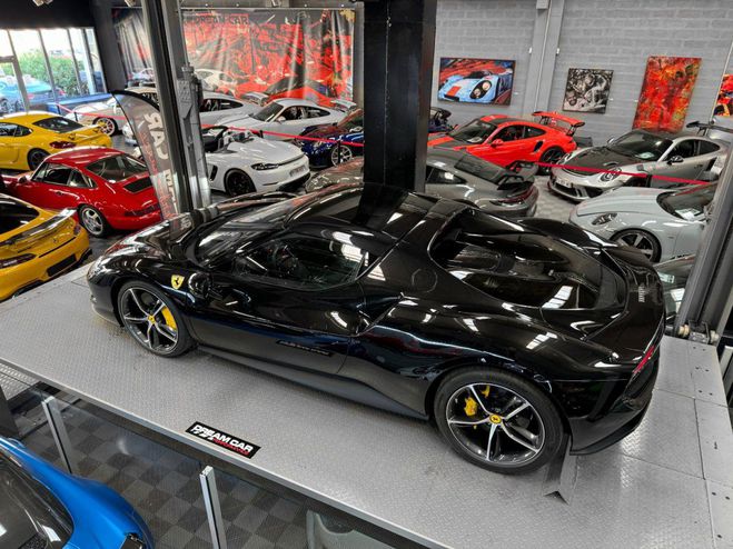 Ferrari 296 GTB V6 830 ? DISPLAY LIFT SYSTEM - CARBONE Nero Daytona de 2023