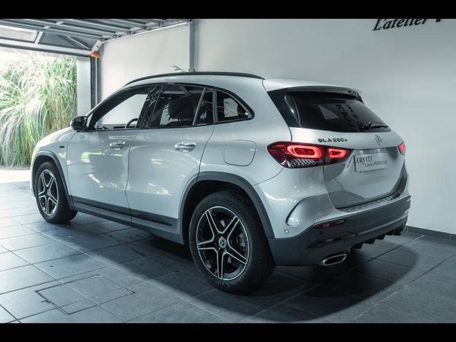 Mercedes Classe GLA 250 e 160+102ch AMG Line 8G-DCT Argent Iridium Mtallis de 2021