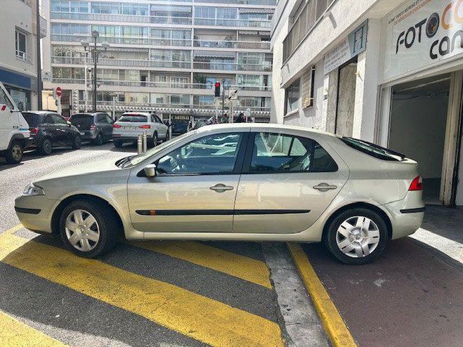 Renault Laguna II 1.6 16V 110CH EXPRESSION Beige de 2001