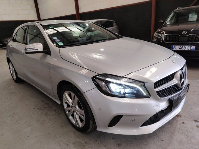 Mercedes Classe A III 180 Fascination 7G-DCT GRIS C de 2016
