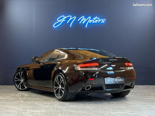 Aston martin V12 Vantage coupe 6.0 517 ch black carbon edition ga Noir de 2010