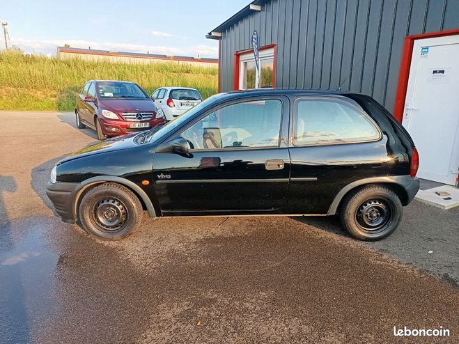 Opel Corsa B 1.4i 60ch GARANTIE 3 MOIS DISTRIBUTION Noir de 1995