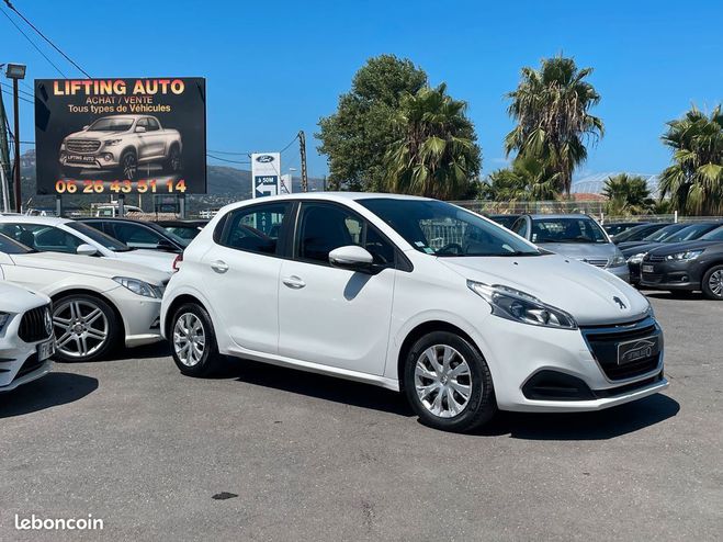 Peugeot 208 1.6 BlueHDI 100ch Style 5p Blanc de 2015