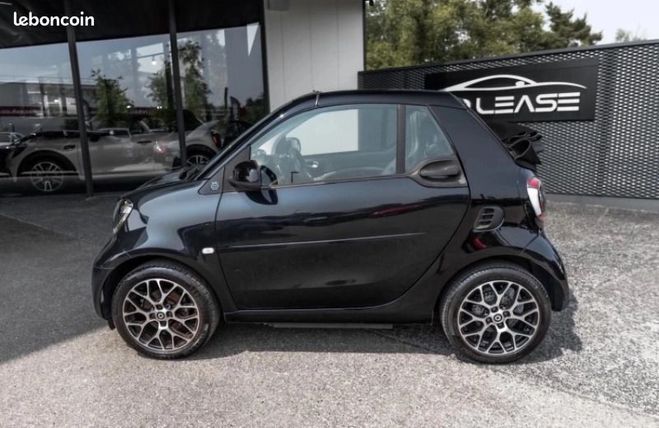 Smart Fortwo CABRIO EQ 82 ch Leasing 179 Euros- Mois  Noir de 2020