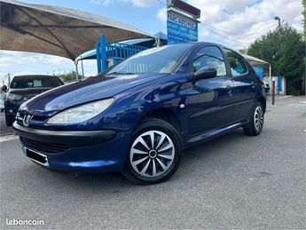  Voir détails -Peugeot 206 1.4L i 75CV pack clim à Montfermeil (93)