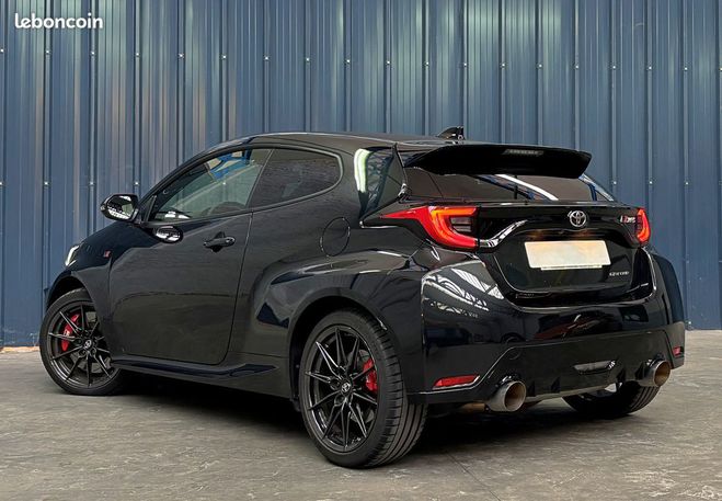 Toyota Yaris Magnifique GR 4WD 1.6 261ch finition Tra Noir de 2022