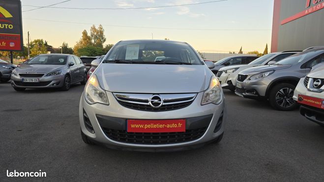 Opel Corsa 1.2 85 ch Twinport Essentia Gris de 2011