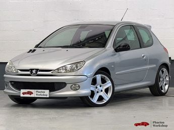  Voir détails -Peugeot 206 RC 2.0E 16V 177ch à Trappes (78)
