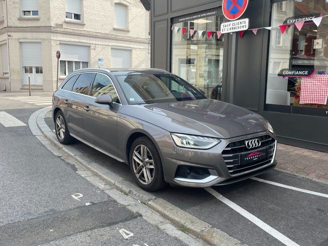 Audi A4 Avant 30 TDI 136 S tronic 7 Design Gris de 2020