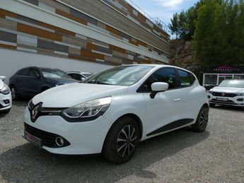  Voir détails -Renault Clio IV SOCIETE 1.5 DCI 75 Ch BVM 5 2 PLACES à  La Ciotat (13)