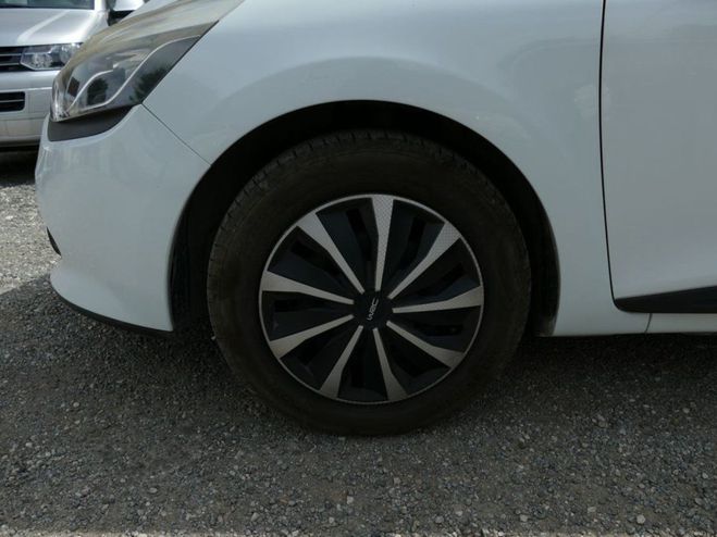 Renault Clio IV SOCIETE 1.5 DCI 75 Ch BVM 5 2 PLACES Blanc de 2014