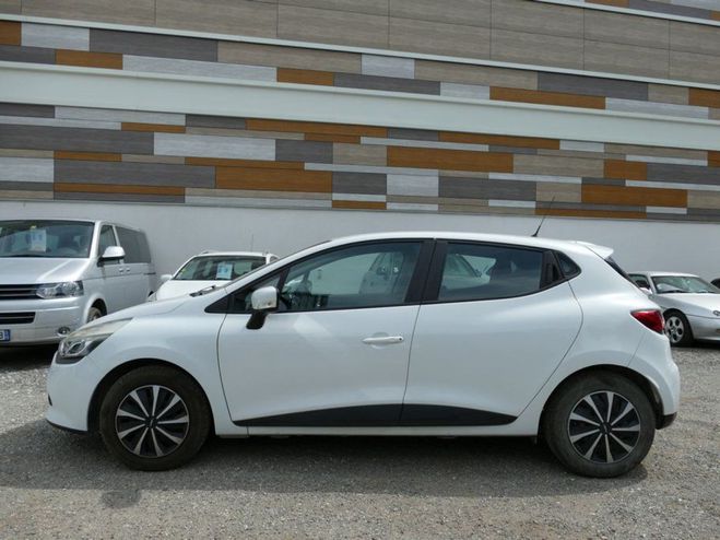 Renault Clio IV SOCIETE 1.5 DCI 75 Ch BVM 5 2 PLACES Blanc de 2014