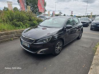  Voir détails -Peugeot 308 2.0L hdi 150 Allure Boite Auto GARANTIE à Sannois (95)