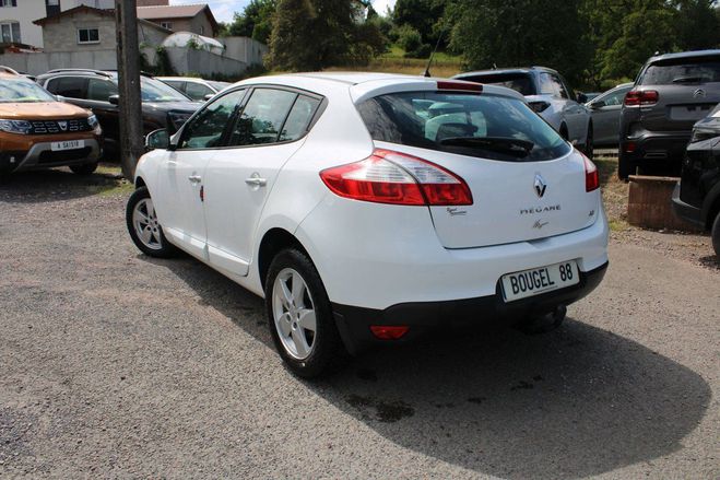 Renault Megane III 1L5 DCI 110 CV DYNAMIQUE CLIM ATTELA Blanc Alpin de 2012