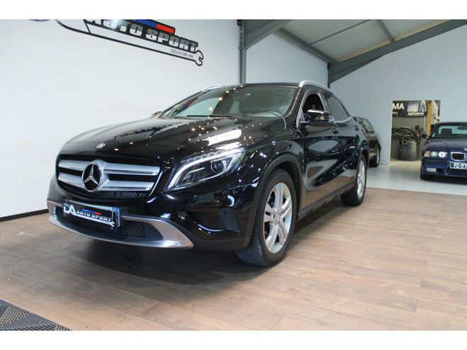 Mercedes Classe GLA CLASSE 220 d - BV 7G-DCT - BM X156 Sensa NOIR de 2017