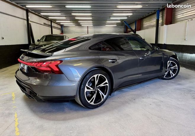 Audi e-tron GT 476 ch Quattro 1e main Origine FR Full O Gris de 2021