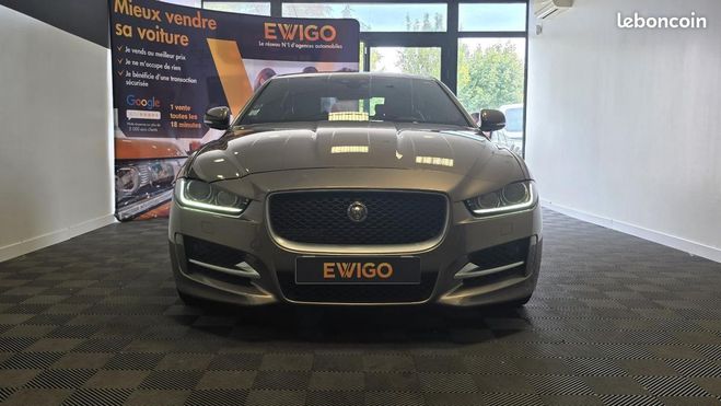 Jaguar XE 2.0 D 180ch R-SPORT + CAMERA DE RECUL Autre de 2017